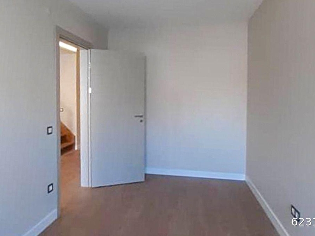 Şişli Genç Binada 2+1 Satılık Dubleks Daire