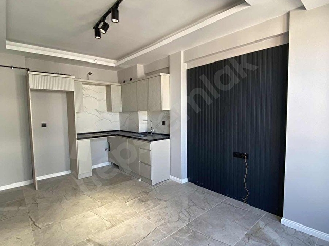 ÇELİK EMLAKTAN KİRALIK 1+1 LÜKS DAİRE - Görsel 20