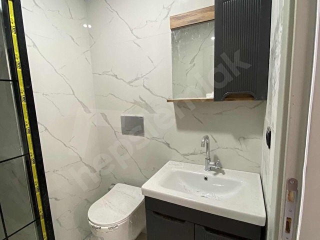 ÇELİK EMLAKTAN KİRALIK 1+1 LÜKS DAİRE - Görsel 11