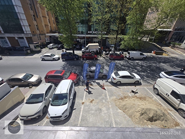 EMRE YAŞAYANDAN BEYLİKDÜZÜ SATILIK TİCARİ OFİSLER MİRA PLAZA DA - Görsel 3
