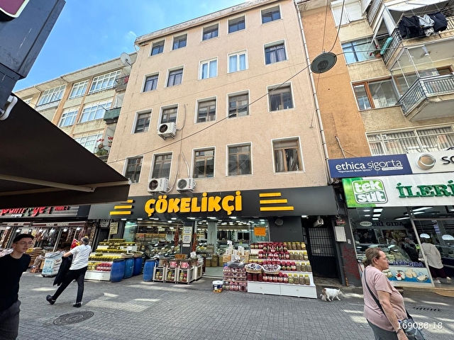 PENDİK ÇARŞI DA KOMPLE KİRALIK İŞYERİ