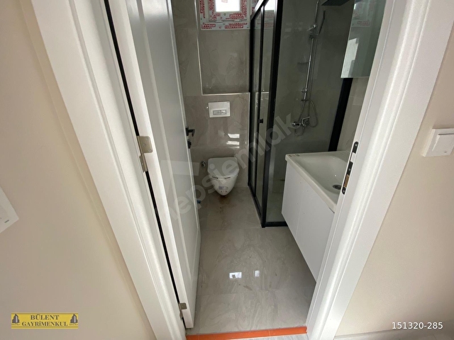 BAHÇELİEVLER SFIR DAİRE 1.KAT 3+1 KAPALI OTO PARKLI ASANSÖRLÜ - Görsel 13