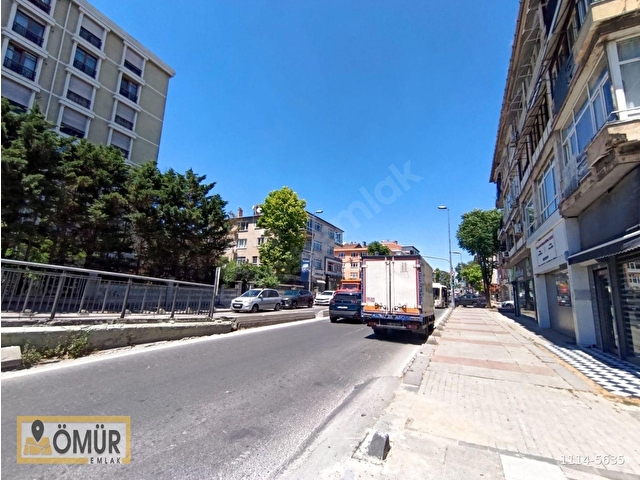 BAHÇELİEVLER ÇALIŞLAR CADDESİ GİRİŞİNDE KİRALIK DÜKKAN - Görsel 2