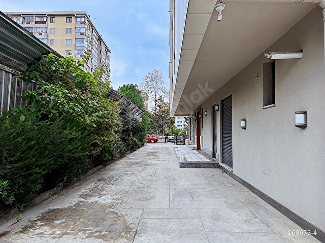 KOZYATAĞI Central Hospital Civarı Balkonlu Ebev. Banyolu 3+1 - Görsel 17