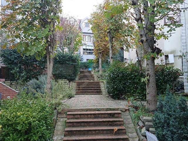 bahçesehir de  satılık vila - Görsel 21