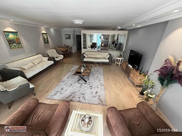 18 yıllık binada geniş ferah yapılı Daire arayanlara 3 + 1 165m2