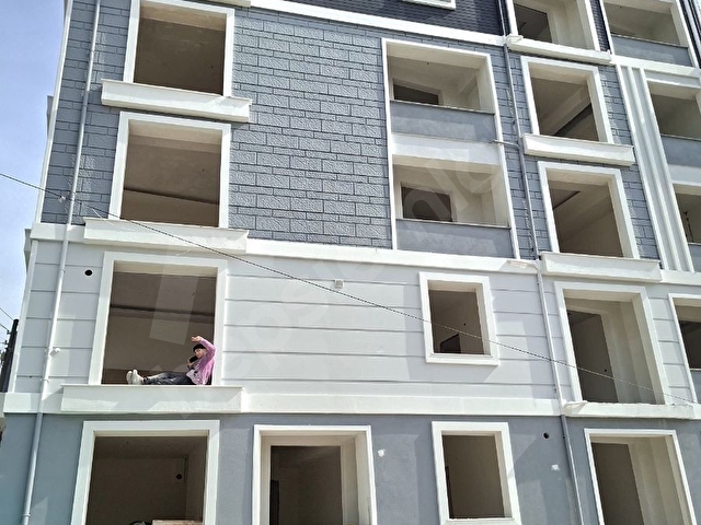 Altıeylül Çarşı Merkez Hilton Avm Mevki 1+1 Satılık Daireler - Görsel 10