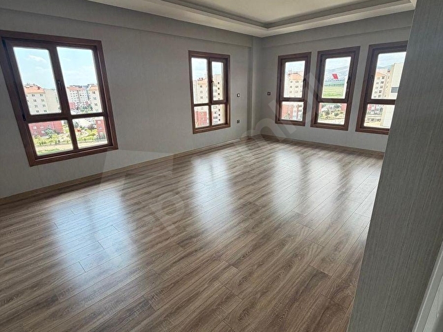 KONYA SELÇUKLU YAZIR MH DE KİRALIK 4+1 GENİŞ LÜKS DAİRE - Görsel 5