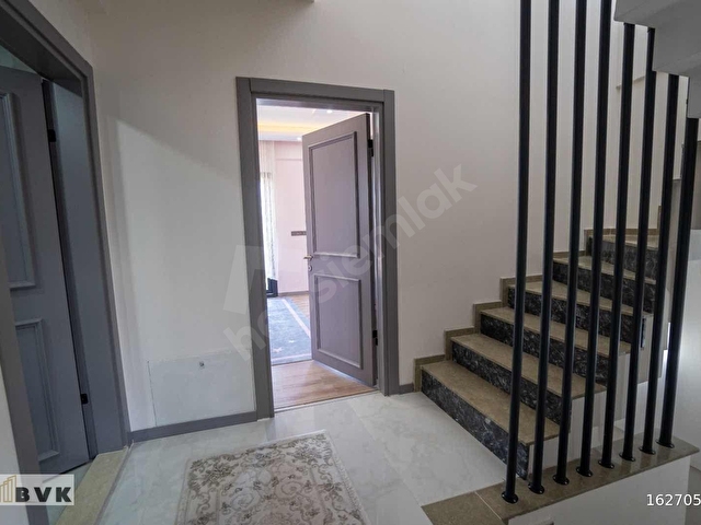 Urla İçmeler Mahallesinde Satılık 4+1 Müstakil Villa - Görsel 24