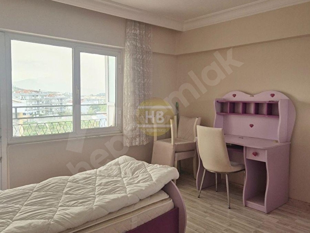 HBden 3+1 Eşyalı Kiralık Daire,İkiÇeşmelikde Deniz Manzaralı - Görsel 15