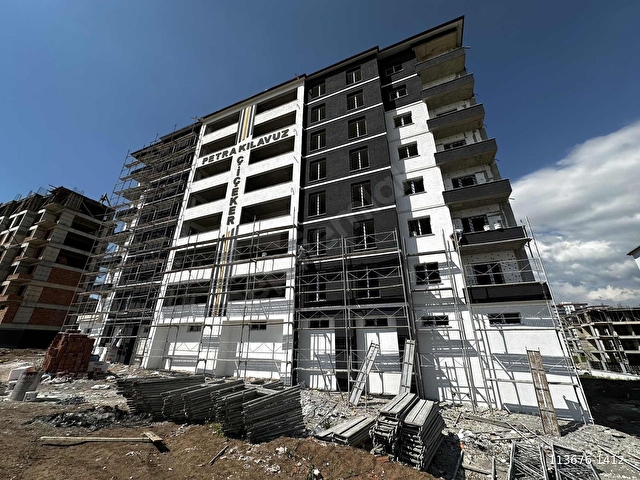 ASRIN EMLAKTAN KILAVUZ MAH.PERLA SİT.3+1 LÜX SATILIK DAİRE