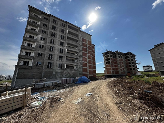 ASRIN EMLAKTAN KILAVUZ MAH.PERLA SİT.3+1 LÜX SATILIK DAİRE - Görsel 4