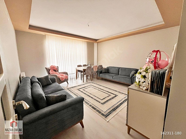 NAZAR EMLAK DAN 4+1 GİYİNME ODALI EBEVEYN BANYOLU DAİRE - Görsel 19