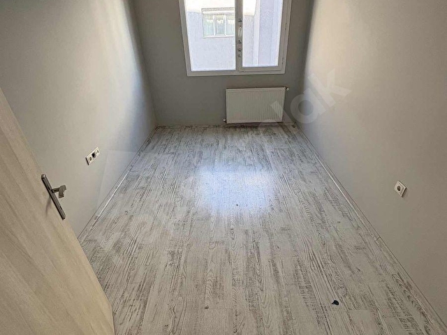 EBEVEYN BANYOLU ASANSÖRLÜ ÇİFT CEPHE ARA KAT GENİŞ DAİRE - Görsel 25