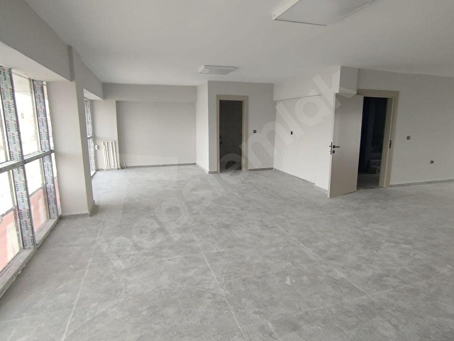 ELYAdan Batı Bulv.Üzeri Asansörlü Ful Donanımlı 1170 m2 Kiralık - Görsel 22