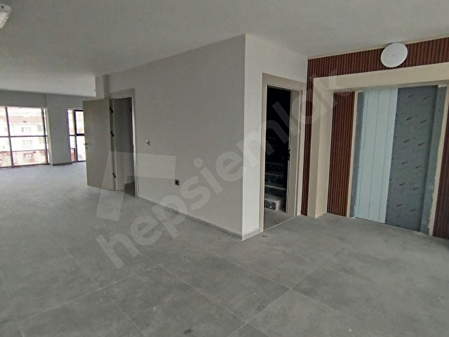 ELYAdan Batı Bulv.Üzeri Asansörlü Ful Donanımlı 1170 m2 Kiralık - Görsel 11