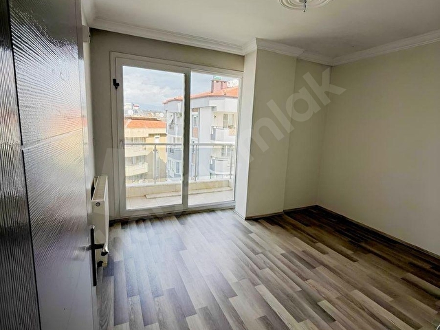 Muğla Milas Aydınlıkevler Mah. 4+1 Geniş Kiralık Dublex Daire ! - Görsel 4
