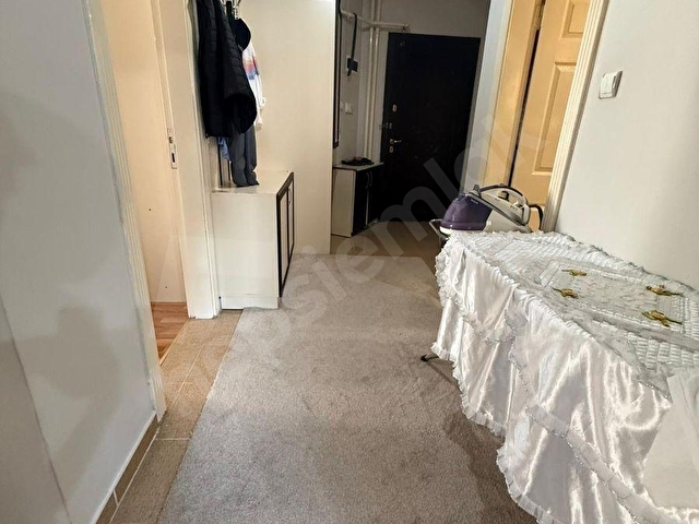 AKTİFTEN MUHTEŞEM KONUMDA GÜVENEVLERDE SATILIK 2+1 DAİRE - Görsel 17
