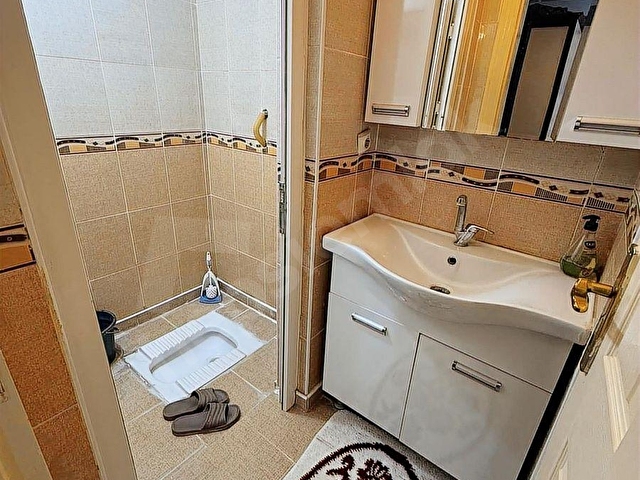 AKTİFTEN MUHTEŞEM KONUMDA GÜVENEVLERDE SATILIK 2+1 DAİRE - Görsel 14