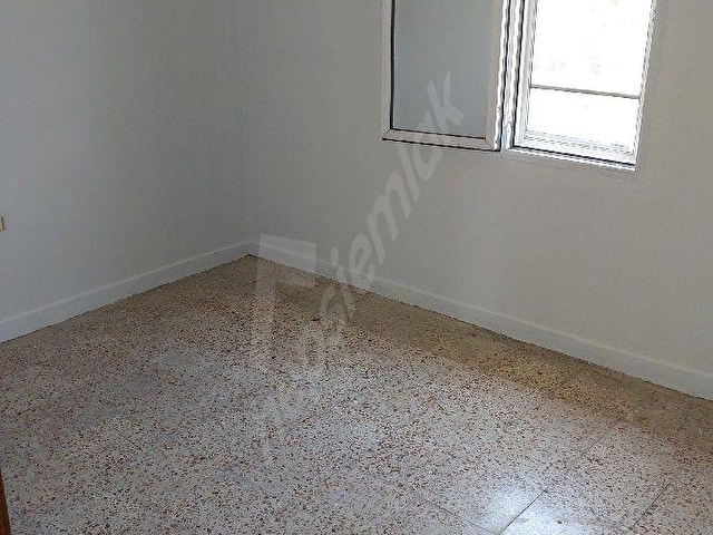 Simge Emlakta foça merkezde kiralık daire - Görsel 23