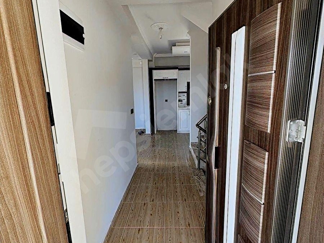 Yenifoça da Panoramik Deniz Manzaralı Havuzlu Lüks 4+1 Villa - Görsel 4