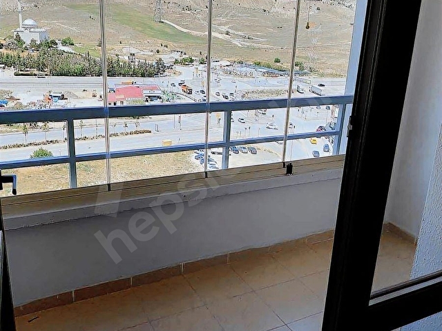 YAŞAMKENTİN EN MERKEZİ KONUMUNDA GÜLBENG SİTESİNDE 4+1 DAİRE - Görsel 18