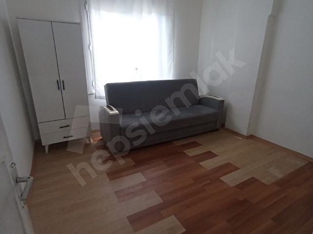 Göztepe Mah. Medipol Yanı, Metroya Yakın Sahibinden Kiralık 1+1 - Görsel 4