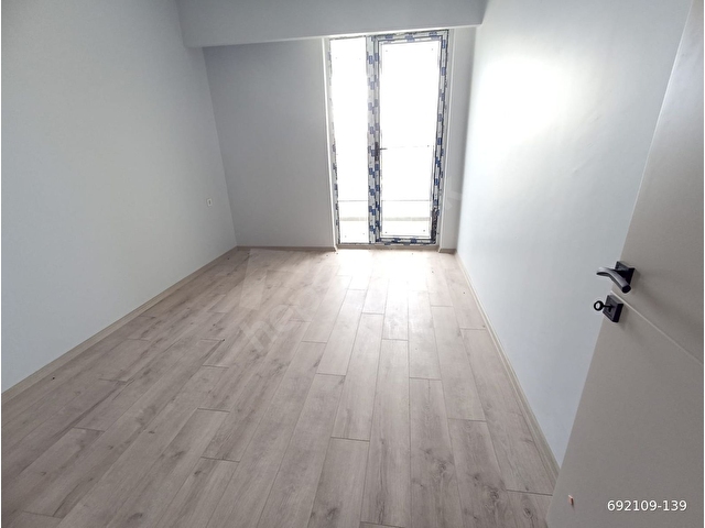 AYBÜ Yakını Cadde Üzerinde Kiralık Lüks 1+1 Daire - Görsel 11