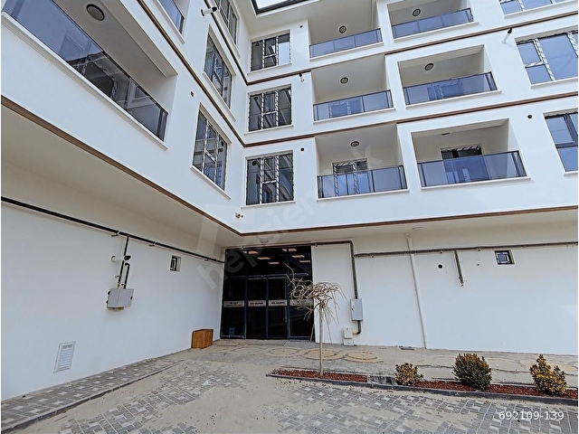 AYBÜ Yakını Cadde Üzerinde Kiralık Lüks 1+1 Daire - Görsel 10