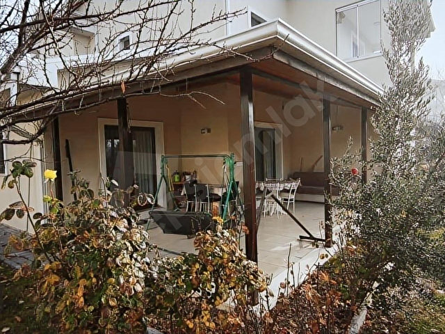 GÖLBAŞI BAHÇELİEVLERDE GÜLKENT GÖL VİLLALARINDA SATILIK VİLLA - Görsel 29