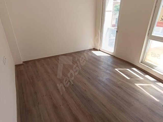 İNCE GAYRİMENKULDEN ÇARŞIYA YÜRÜME MESAFESİNDE SATILIK SIFIR ARA KAT APART - Görsel 9