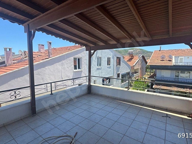 Burhaniye İskele Mh.de Kiralık Kaloriferli 4+1Triplex Villa, Dilek Emlak’dan - Görsel 24