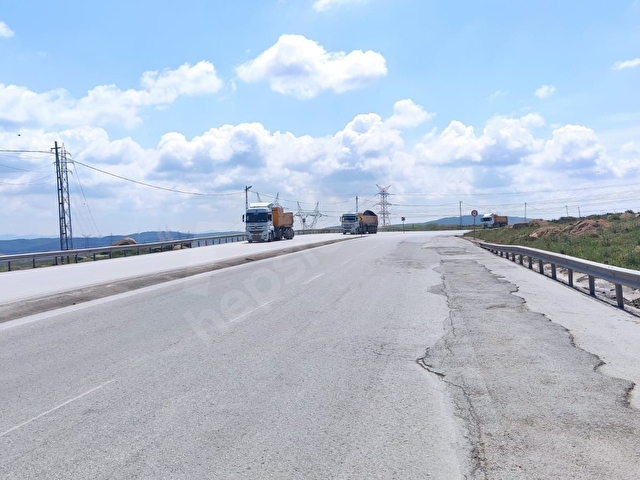 VADİTEPEÖRENDEN MUHTEŞEM KONUMDA YERİ BELLİ FIRSAT ARSA - Görsel 3