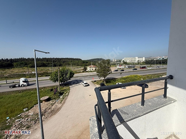 REMAX YAZ DAN ÇAYIRHİSAR MAHALLESINDE EŞYALI KIRALIK DAIRE - Görsel 15