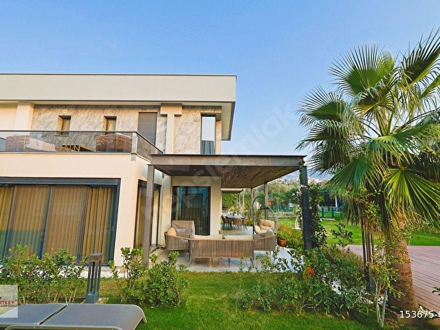 Premium Mülk Uzmanından Güzelbahçede Satılık Villa - Görsel 6