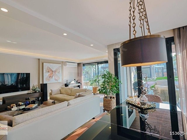 Premium Mülk Uzmanından Güzelbahçede Satılık Villa - Görsel 20