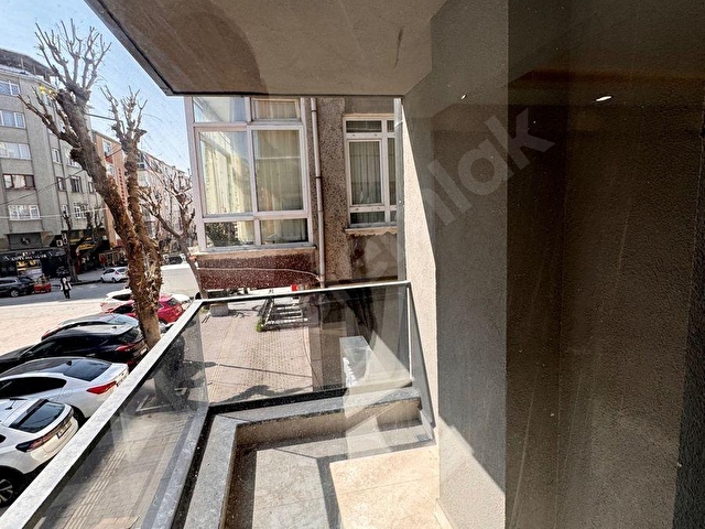 BAHÇELİEVLER YAYLA MERKEZDE, SIFIR, GÜNEY CEPHE, OTURUMA HAZIR, 2+1 SATILIK KÖŞE DAİRE - Görsel 4