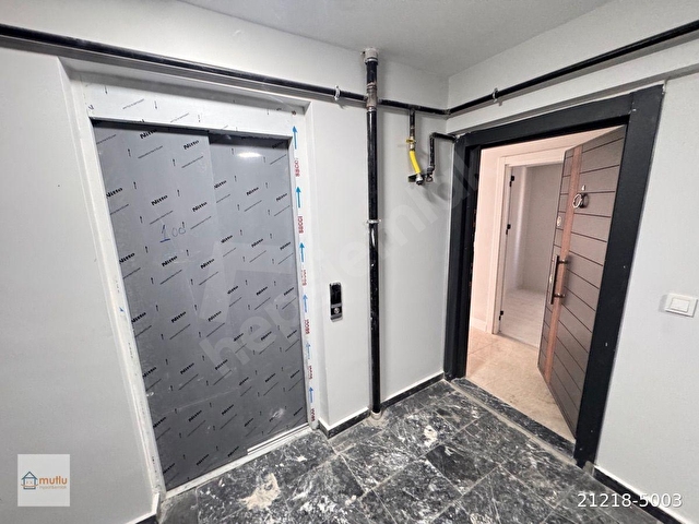 BAHÇELİEVLER YAYLA MERKEZDE, SIFIR, GÜNEY CEPHE, OTURUMA HAZIR, 2+1 SATILIK KÖŞE DAİRE - Görsel 17