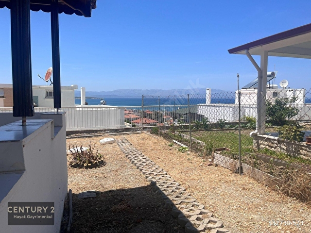 Çeşme Çiftlikköyde Teraslı ve Deniz Manzaralı 2+1 Villa - Görsel 9