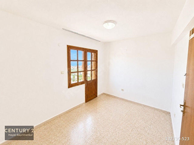 Çeşme Çiftlikköyde Teraslı ve Deniz Manzaralı 2+1 Villa - Görsel 13