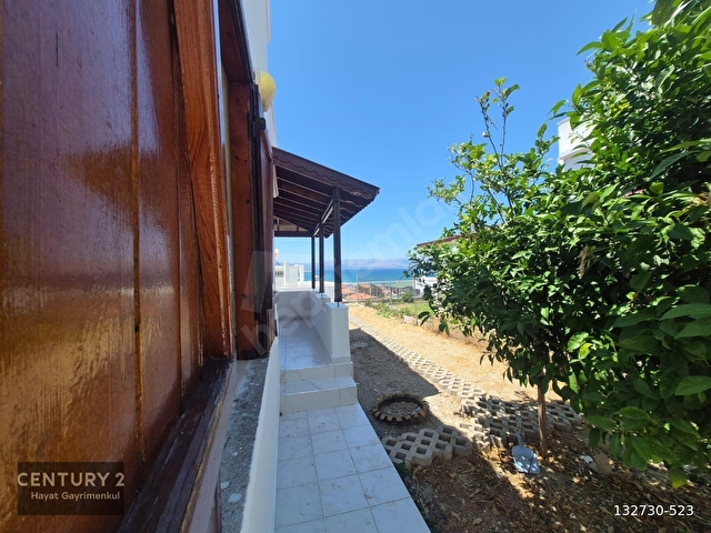 Çeşme Çiftlikköyde Teraslı ve Deniz Manzaralı 2+1 Villa - Görsel 20