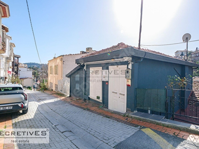 ARNAVUTKÖYDE 3 KATLI, BAHÇELİ &YENİLENMİŞ 150M2,3+1 MÜSTAKİL EV - Görsel 3