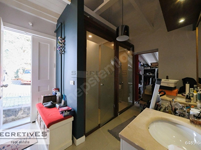 ARNAVUTKÖYDE 3 KATLI, BAHÇELİ &YENİLENMİŞ 150M2,3+1 MÜSTAKİL EV - Görsel 24