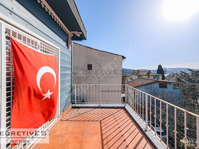 ARNAVUTKÖYDE 3 KATLI, BAHÇELİ &YENİLENMİŞ 150M2,3+1 MÜSTAKİL EV - Görsel 11