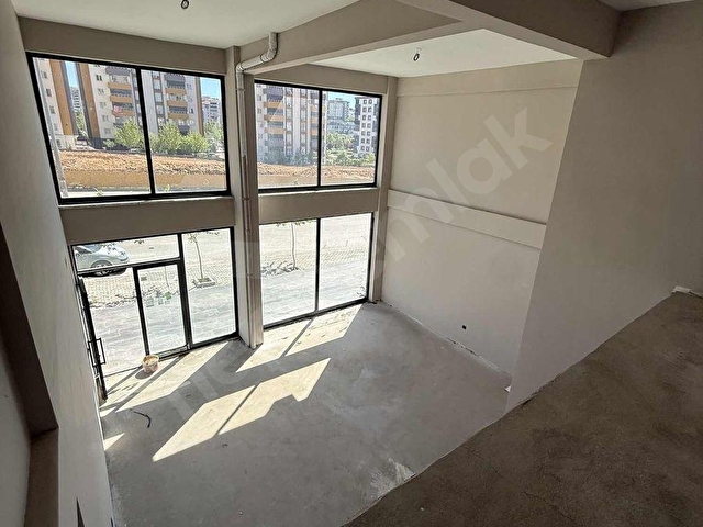 ÇİKAN GAYRİMENKULDEN BELKIZ CADDE ÜSTÜ SATILIK DÜKKAN - Görsel 12