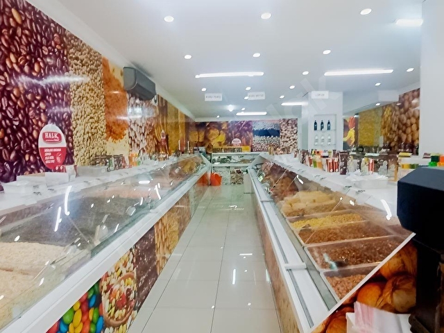 Balçova Sakarya Caddesi Üzerinde Satılık 155 M2. Dükkan - Görsel 3