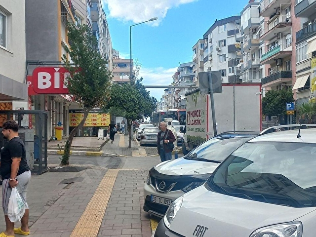 Balçova Sakarya Caddesi Üzerinde Satılık 155 M2. Dükkan - Görsel 21