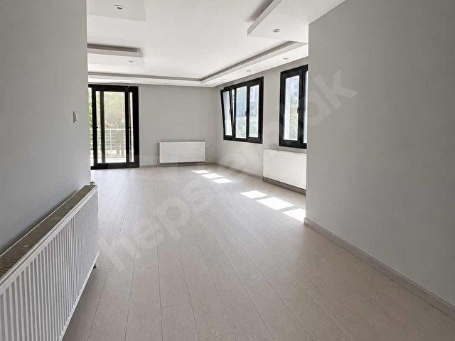 TAKASLI GENİŞ TERASLI DAİRE - Görsel 12