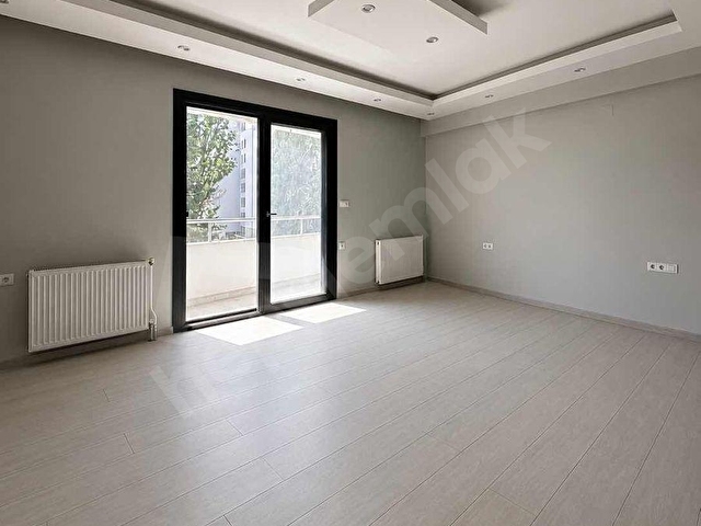 TAKASLI GENİŞ TERASLI DAİRE - Görsel 14