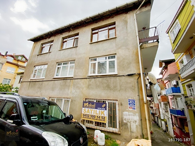 MABELDEN SAKARYA MAH MERKEZİ YERDE ÇOK UYGUN 2+1 SATILIK DAİRE